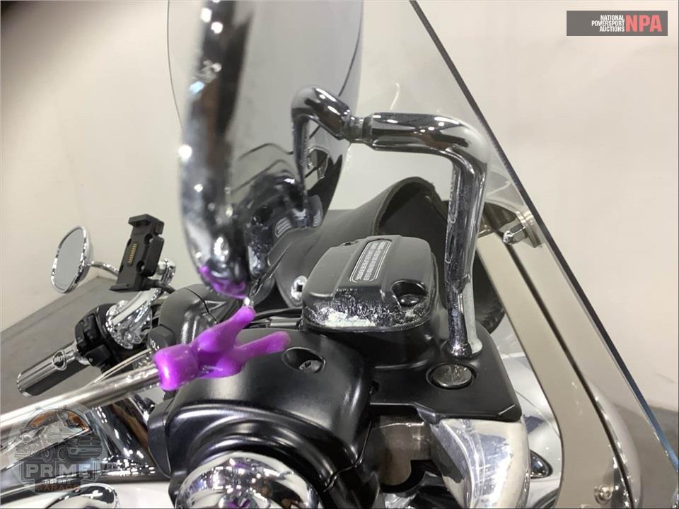2012 Harley-Davidson FLHRC ROAD KING CLSC — фото 21