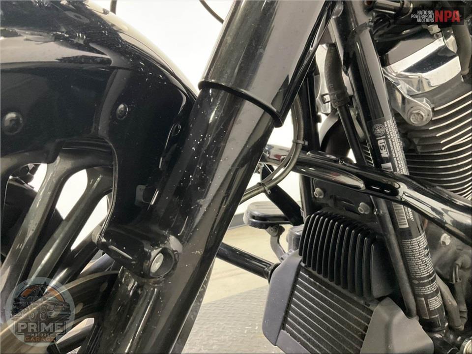 2018 Harley-Davidson FLHRXS ROAD KING SPECIAL — фото 29