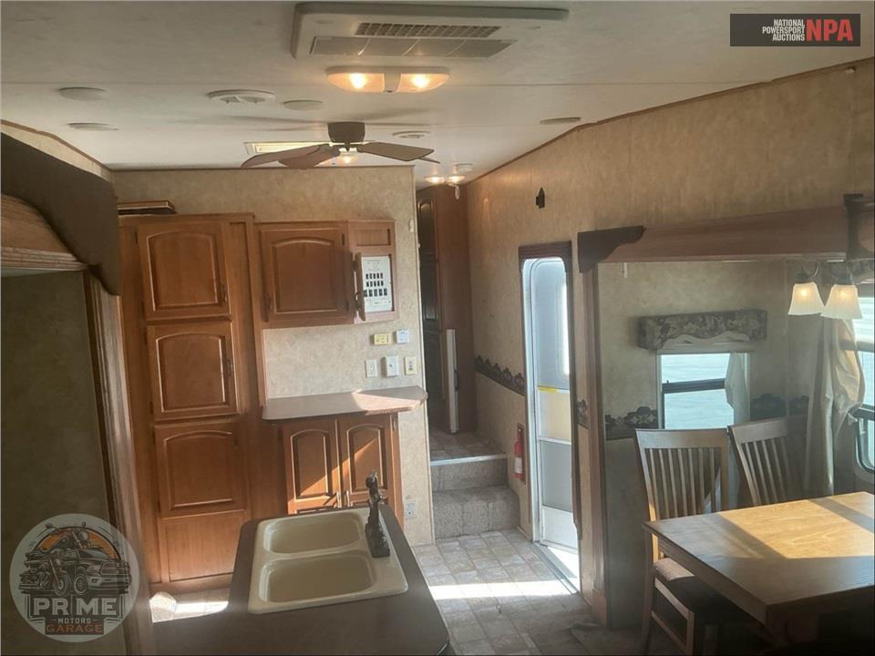 2010 Crossroads Rv M-32 CK - CRUISER FIFTH WHEEL SERIES — фото 9