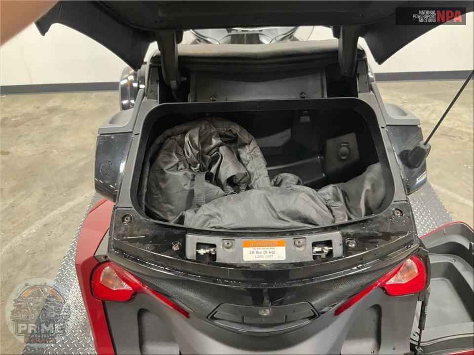 2015 Can-Am SPYDER RT SE6 SPECIAL SERIES — фото 23