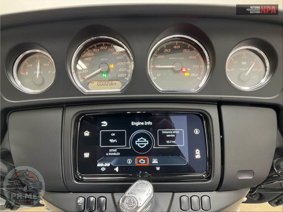 2023 Harley-Davidson FLHTCUTG TRI GLIDE ULTRA CLASSIC — фото 5