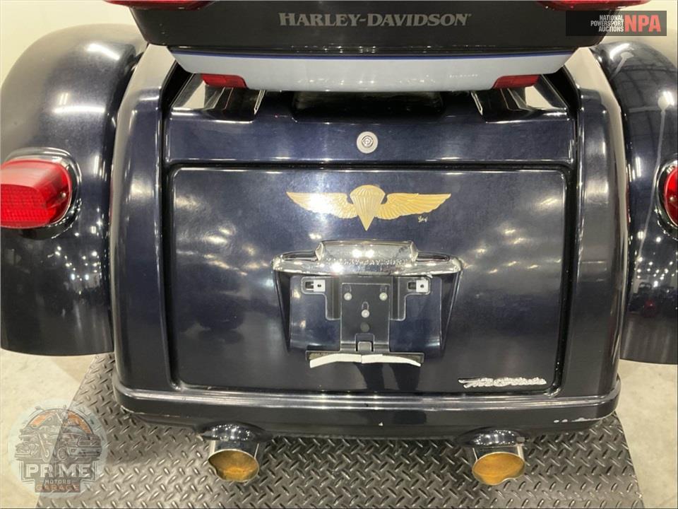 2019 Harley-Davidson FLHTCUTG TRI GLIDE ULTRA — фото 24
