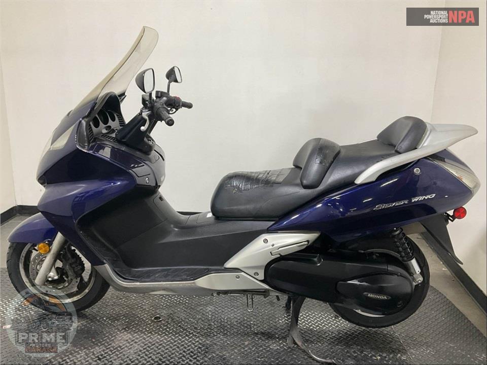 2006 Honda FSC6006 SILVER WING — фото 3