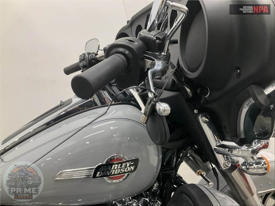 2024 Harley-Davidson FLHTCUTG TRI GLIDE ULTRA CLASSIC — фото 13