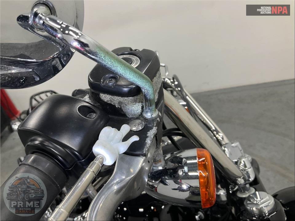 2017 Harley-Davidson FXDB STREET BOB — фото 20