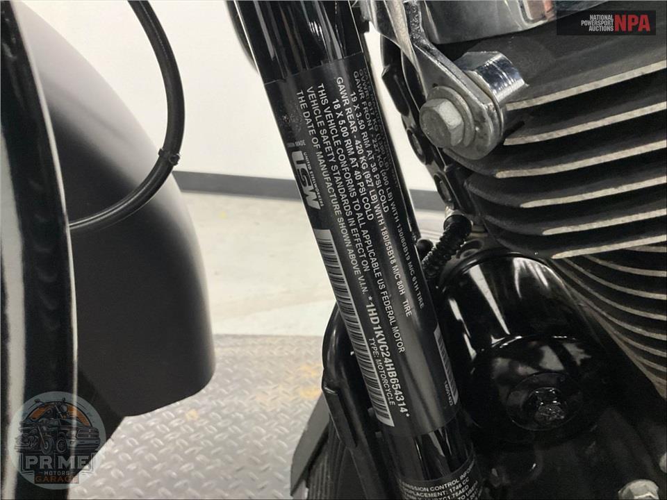 2017 Harley-Davidson FLHRXS ROAD KING SPECIAL — фото 30