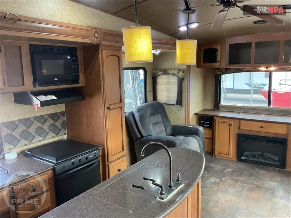 2014 Crossroads Rv M-34 RE - SUNSET TRAIL RESERVE FIFTH WHEEL SERIES — фото 7