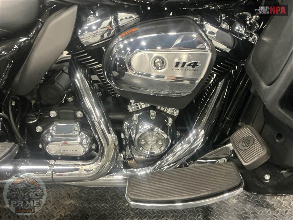 2023 Harley-Davidson FLHTCUTG TRI GLIDE ULTRA CLASSIC — фото 6