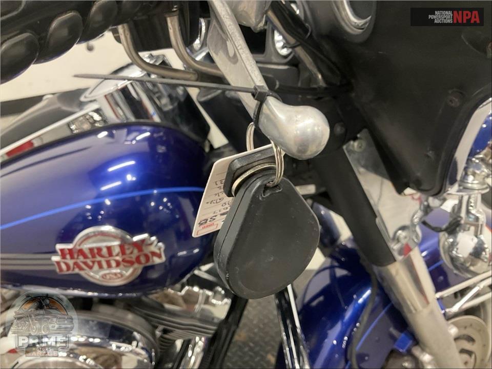 2006 Harley-Davidson FLHTCUI ULTRA CLASSIC ELECTRA GLIDE — фото 13
