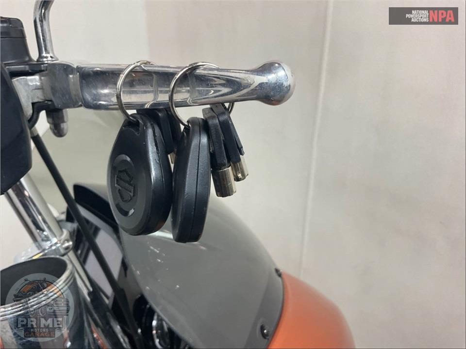 2015 Harley-Davidson FLTRXS ROAD GLIDE SPECIAL — фото 10