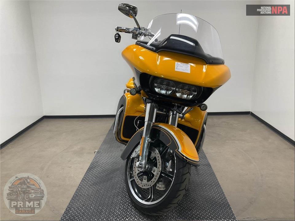 2022 Harley-Davidson FLTRKSE CVO ROAD GLIDE LIMITED — фото 2