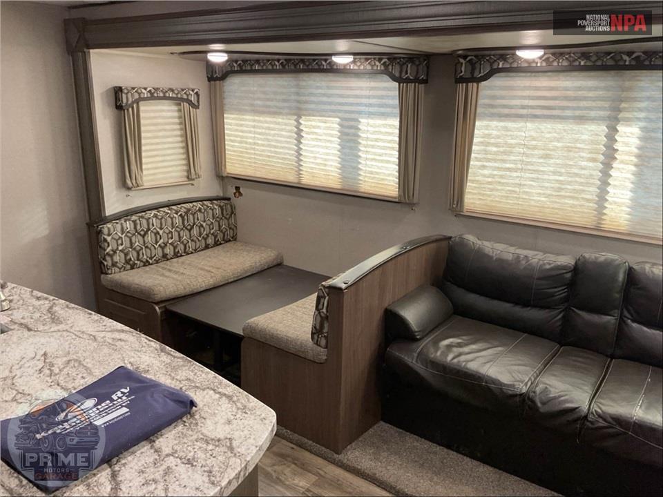 2019 Keystone Rv M-32 BHTS - HIDEOUT LUXURY SERIES — фото 6