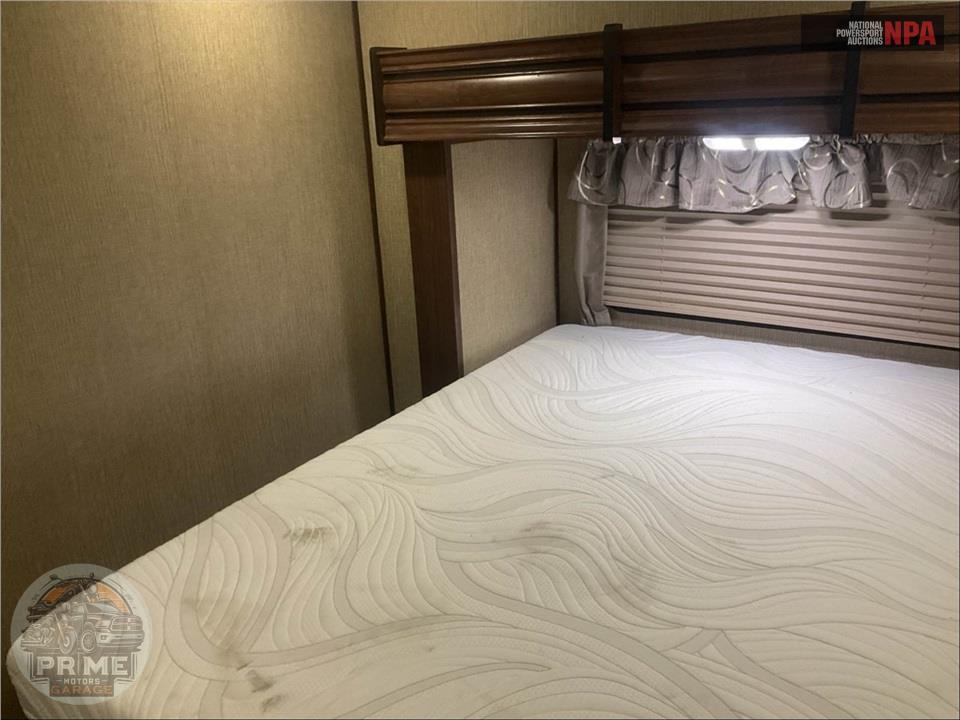 2017 Keystone Rv M-297 FWRLS SPRINTER FIFTH WHEEL SERIES — фото 12