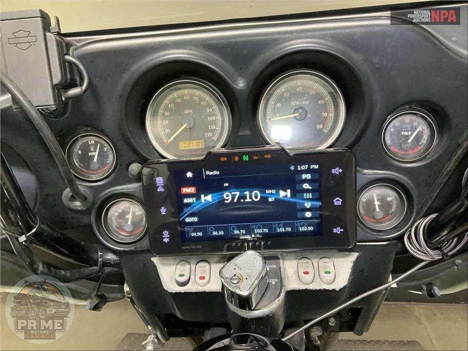 2011 Harley-Davidson FLHTCUTG TRIGLIDE UL CLSC — фото 5
