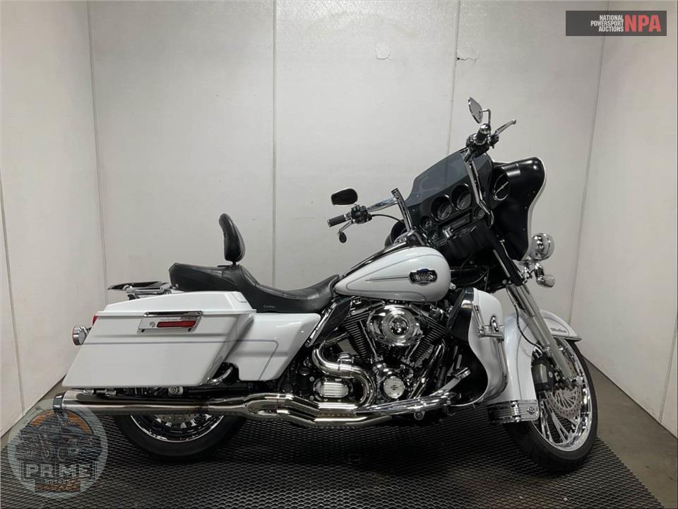 2013 Harley-Davidson FLHTCU UL CLSC EL GLIDE — фото 1
