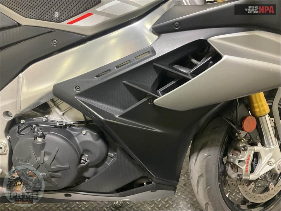 2022 Aprilia RSV4 1100 — фото 6