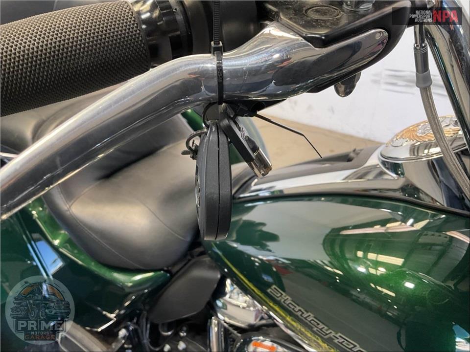 2019 Harley-Davidson FLHTCUTG TRI GLIDE ULTRA — фото 10