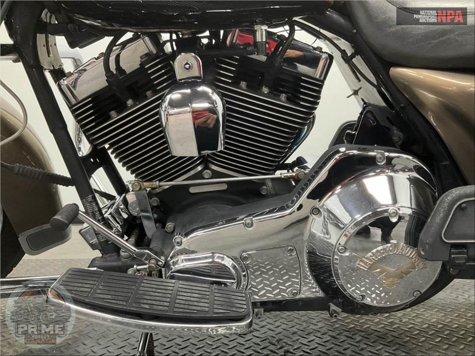 2005 Harley-Davidson FLHRCI ROAD KING CLASSIC — фото 7