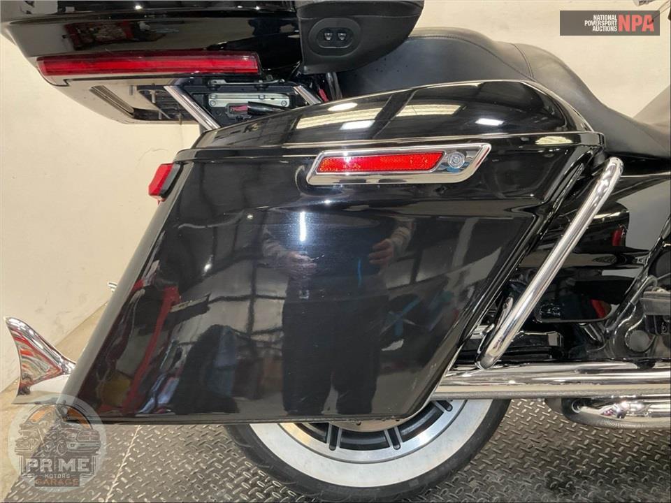 2020 Harley-Davidson FLTRK ROAD GLIDE LIMITED — фото 26