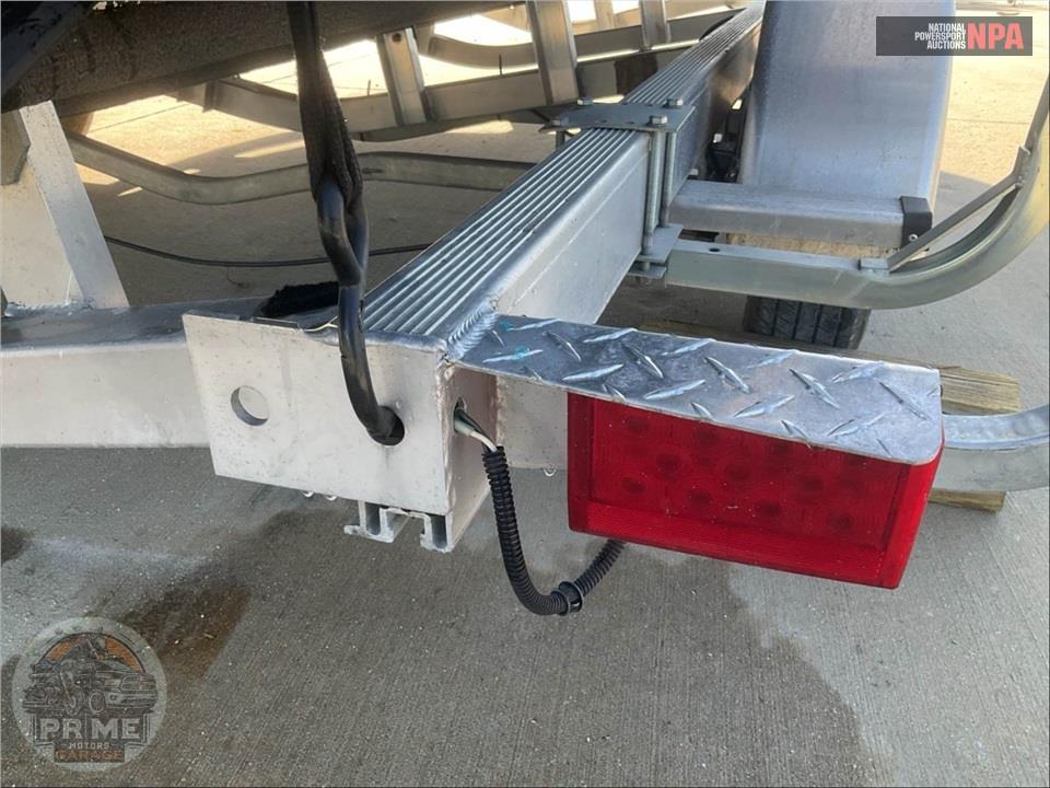 2018 Hurricane Boat SS 192 SUNDECK SPORT SERIES L=19/E=1-150HP YAMAHA OB — фото 30