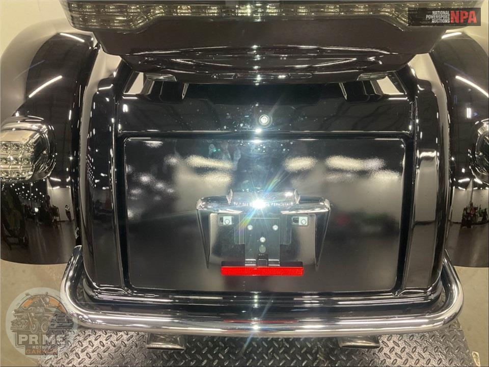 2022 Harley-Davidson FLHTCUTGSE CVO TRI GLIDE — фото 18