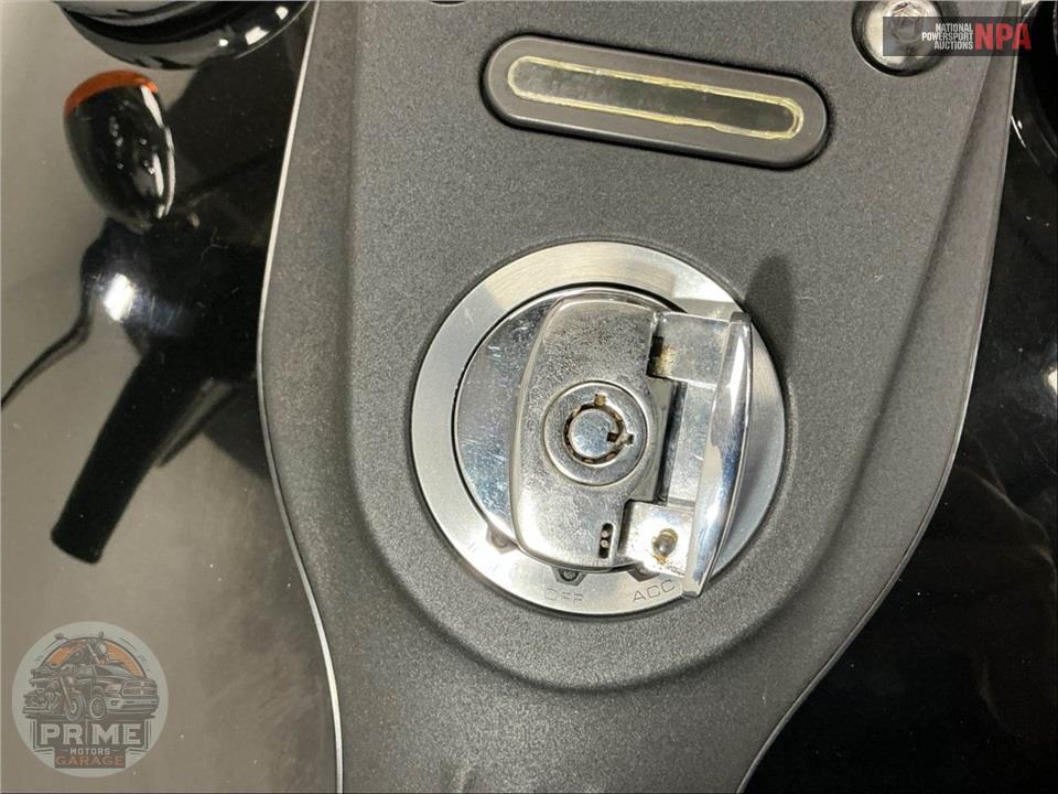2017 Harley-Davidson FXDB STREET BOB — фото 15