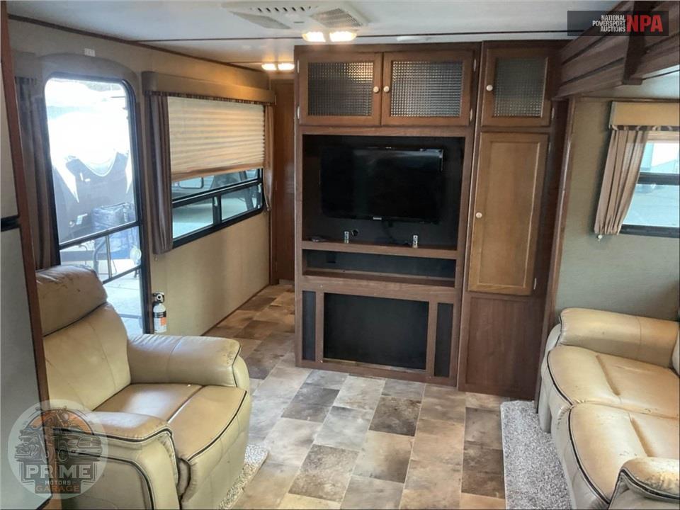 2017 Keystone Rv M-29 FK - SPRINTER CAMPFIRE EDITION SERIES — фото 8