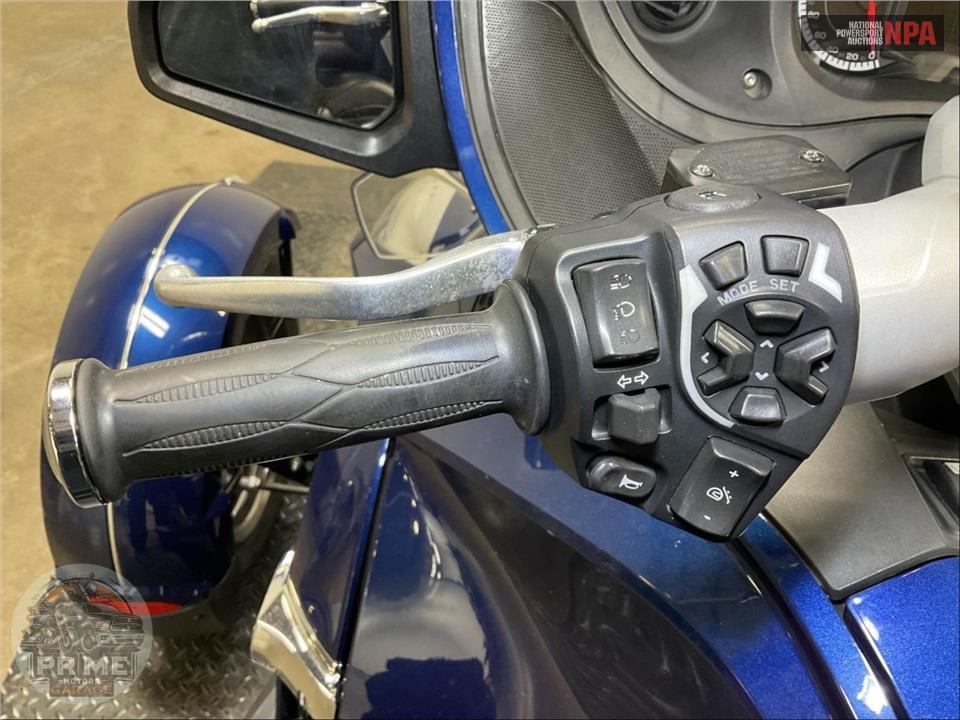 2010 Can-Am SPYDER RT-S SM5 — фото 46