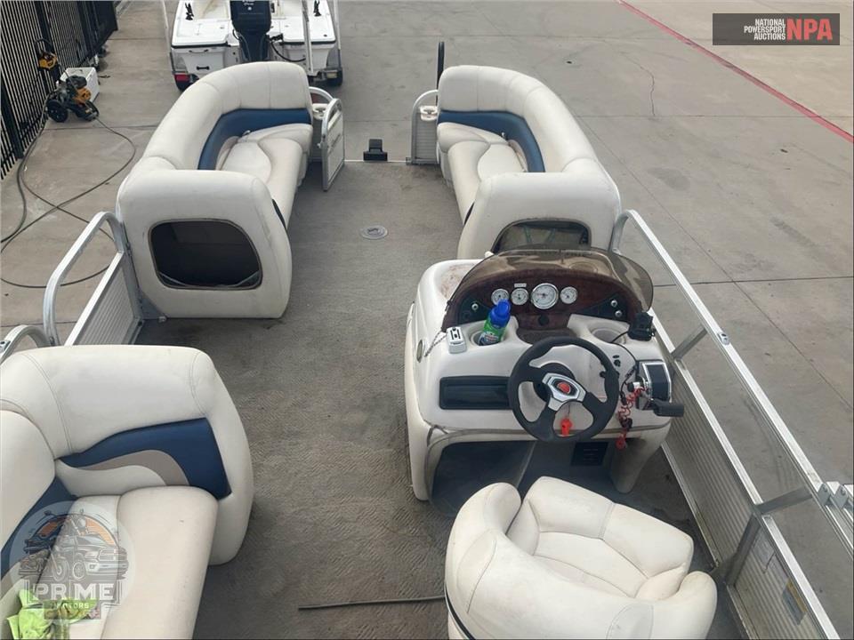 2010 Tracker Marine PARTY BARGE 21(*) SUN TRACKER SERIES L:22 / E:1 60HP MERC OB — фото 23
