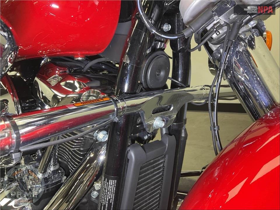 2024 Harley-Davidson FLI HYDRA-GLIDE REVIVAL — фото 11