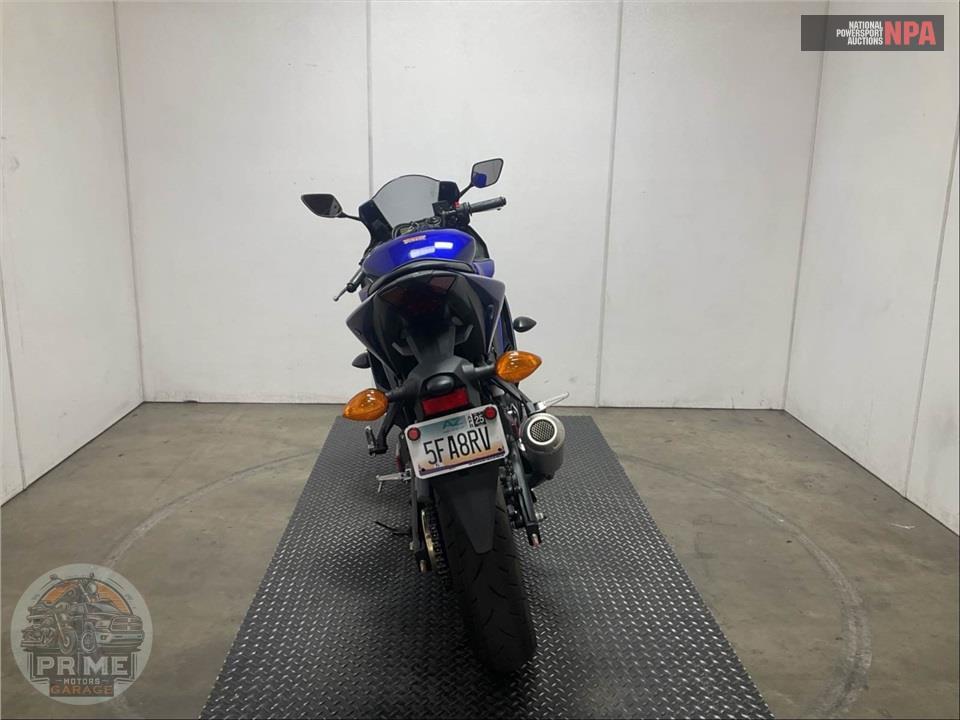 2024 Yamaha YZF-R3 — фото 4
