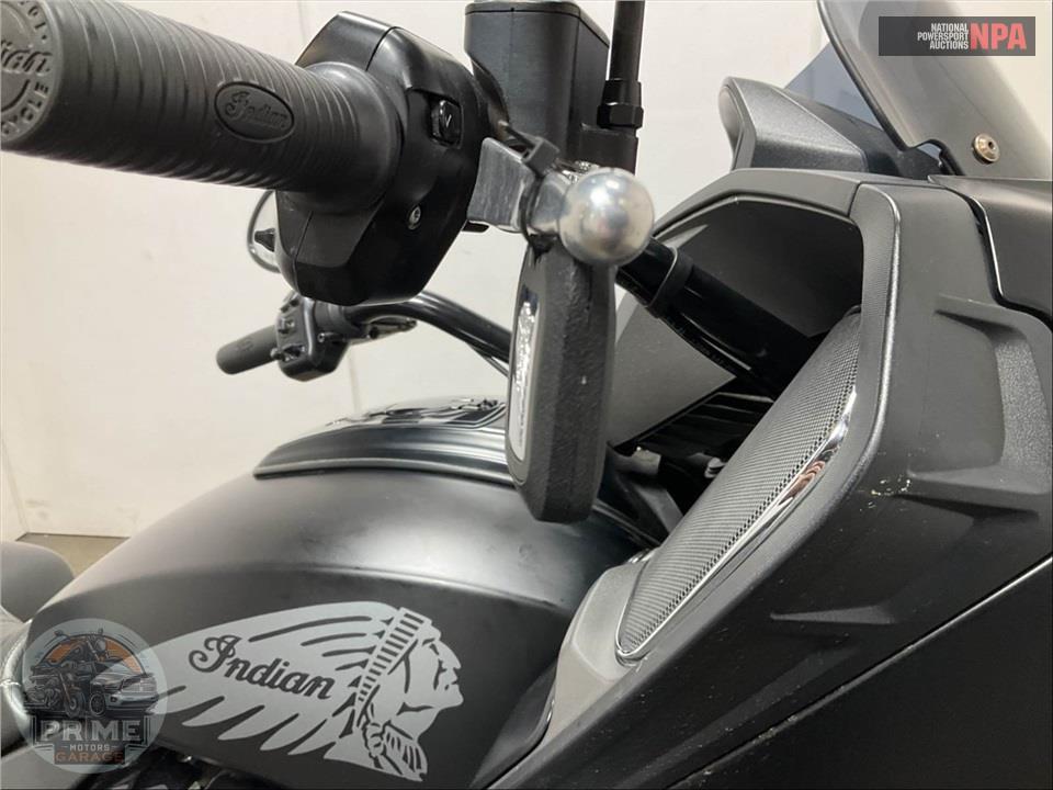 2020 Indian Motorcycle CHALLENGER DARK HORSE SMOKE (BLACK) — фото 6