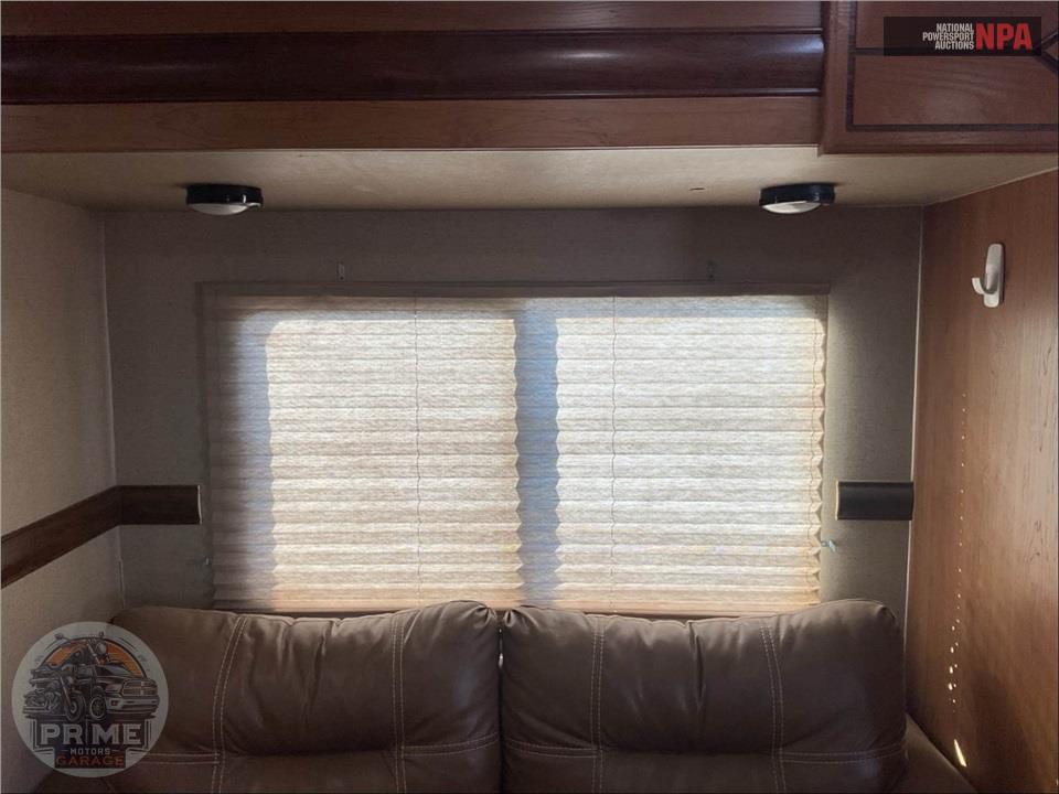2016 Crossroads Rv M-29 RL - SUNSET GRAND RESERVE SERIES — фото 25