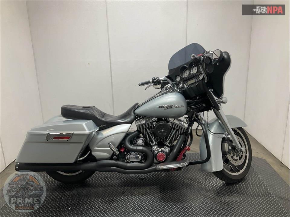 2010 Harley-Davidson FLHX STREET GLIDE — фото 1