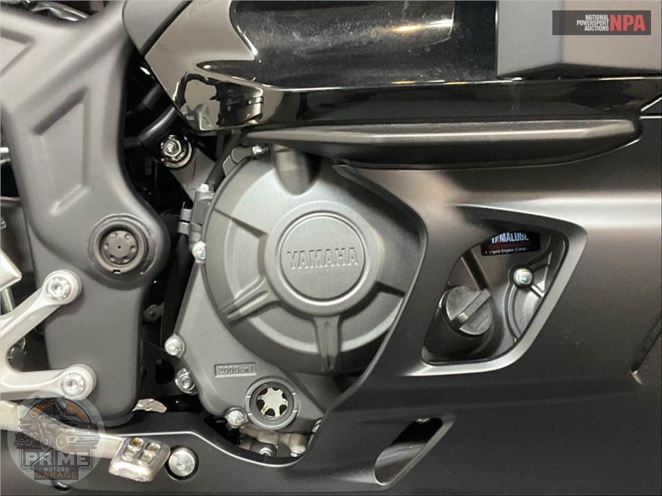 2025 Yamaha YZF-R3 — фото 6