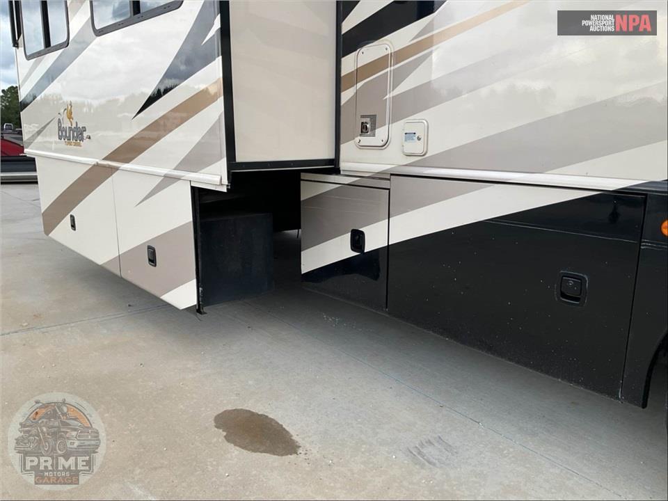 2008 Bounder M-38F FREIGHTLINER 325HP — фото 55
