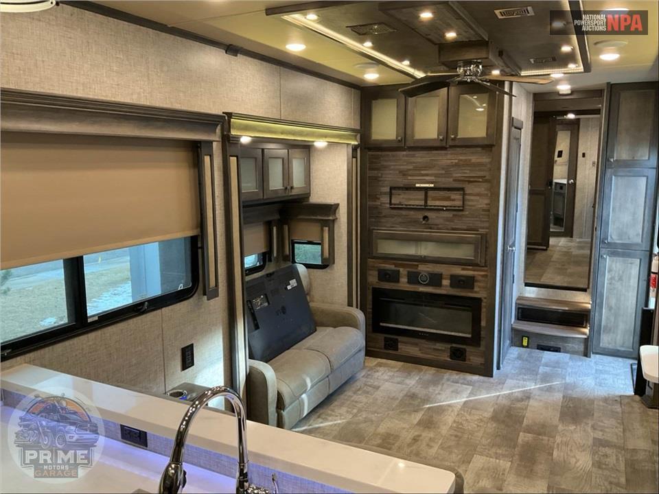 2023 Vanleigh Rv M-41LKB - BEACON FIFTH WHEEL SERIES — фото 8