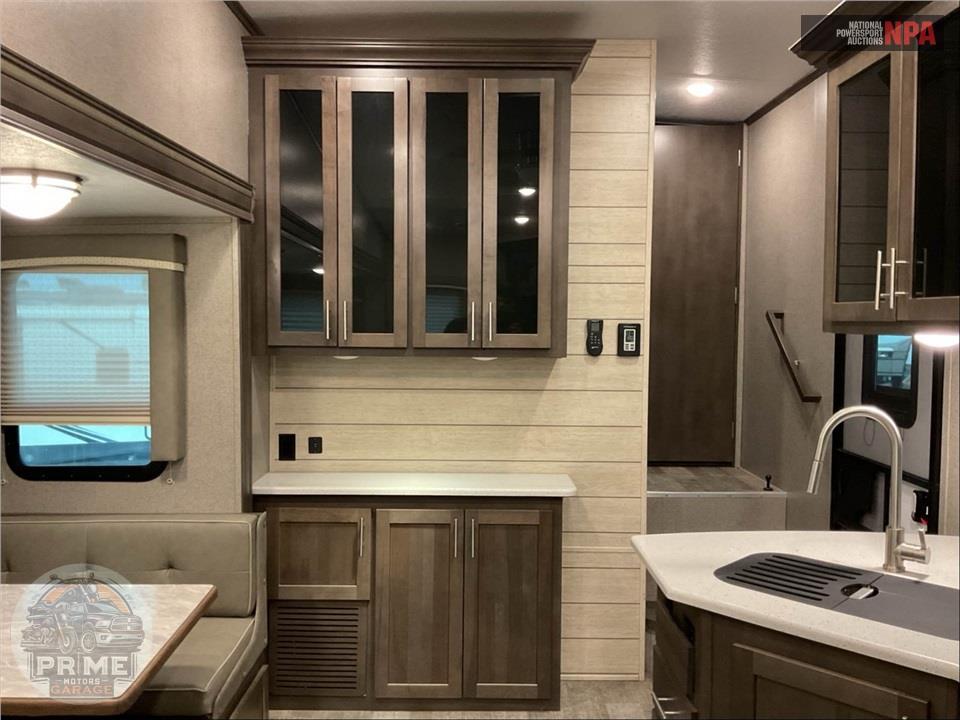 2021 Rockwood By Forest River M-2621WS - ULTRA LITE FIFTH WHEEL SERIES — фото 9