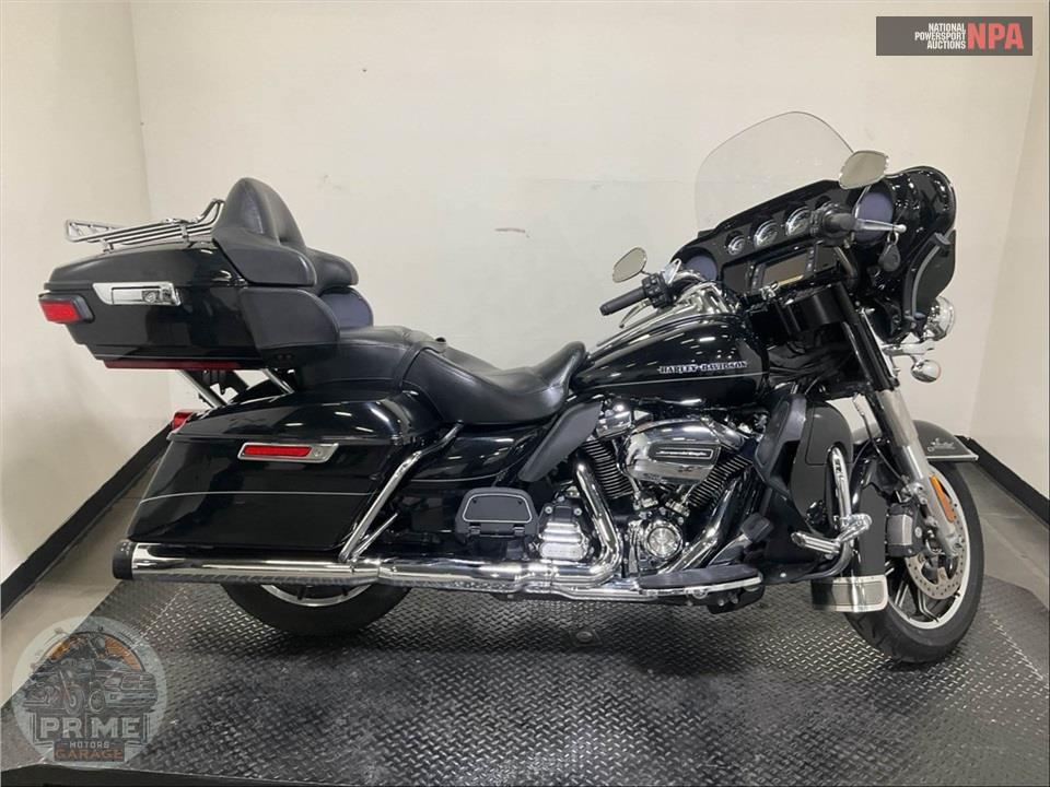 2017 Harley-Davidson FLHTK ULTRA LIMITED — фото 1