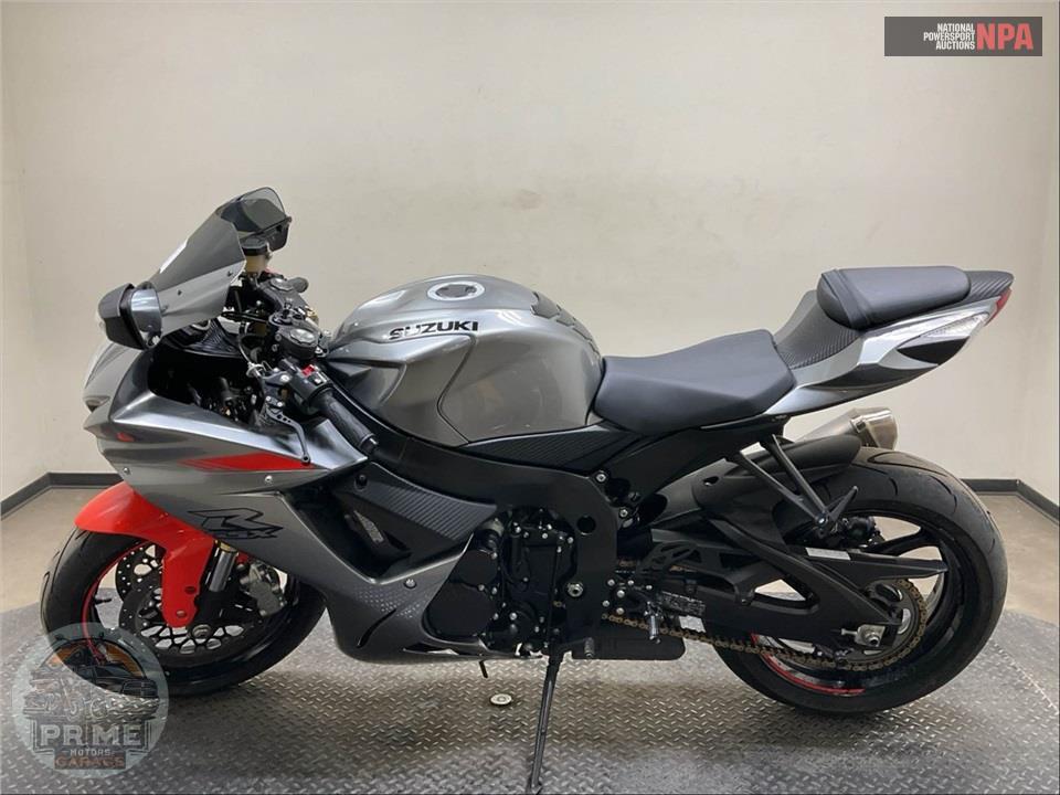 2021 Suzuki GSX-R750M1 — фото 3