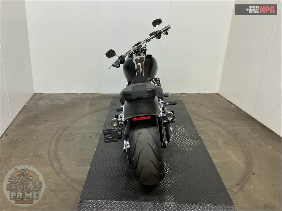 2023 Harley-Davidson FXBR BREAKOUT 117 — фото 4