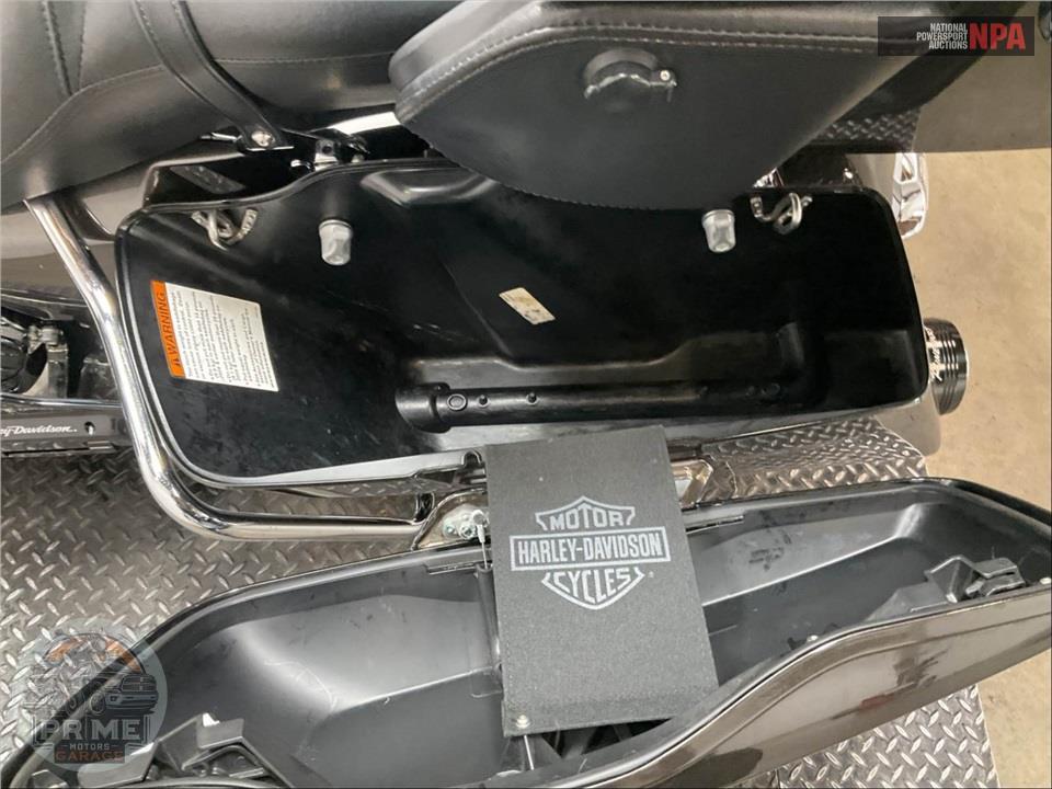 2019 Harley-Davidson FLTRU ROAD GLIDE ULTRA — фото 23