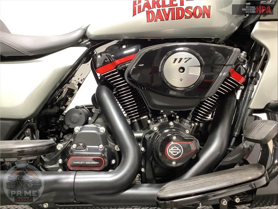 2025 Harley-Davidson FLTRXSTSE CVO ROAD GLIDE ST — фото 6