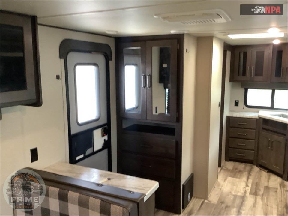2022 Grand Design Recreational Vehicles M-240ML TRANSCEND XPLOR SERIES — фото 8
