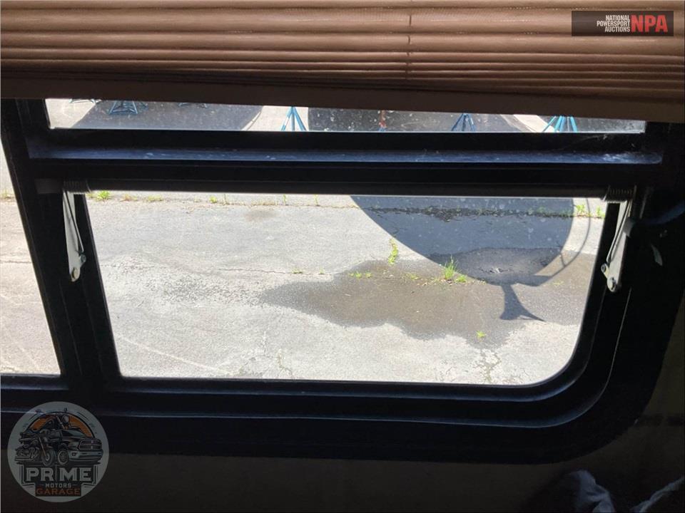 2015 Keystone Rv M-324 FWBHS - SPRINTER FIFTH WHEEL SERIES — фото 23