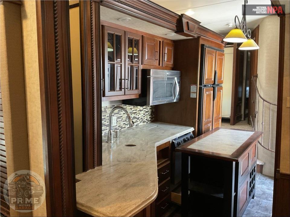 2015 Keystone Rv M-3535 RE - ALPINE FIFTH WHEEL SERIES — фото 9