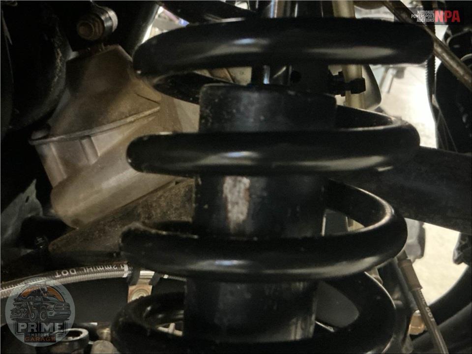 2024 Can-Am OUTLANDER PRO XU HD5 — фото 24