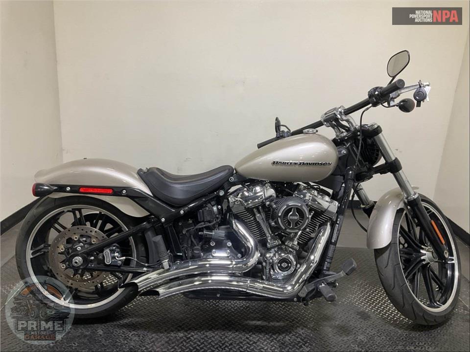 2018 Harley-Davidson FXBR BREAKOUT — фото 1