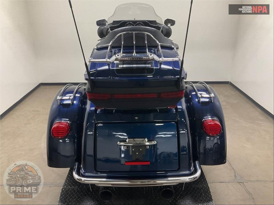 2012 Harley-Davidson FLHTCUTG TRIGLIDE UL CLSC — фото 4
