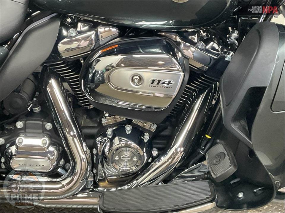 2025 Harley-Davidson FLHTCUTG TRI GLIDE ULTRA CLASSIC — фото 6